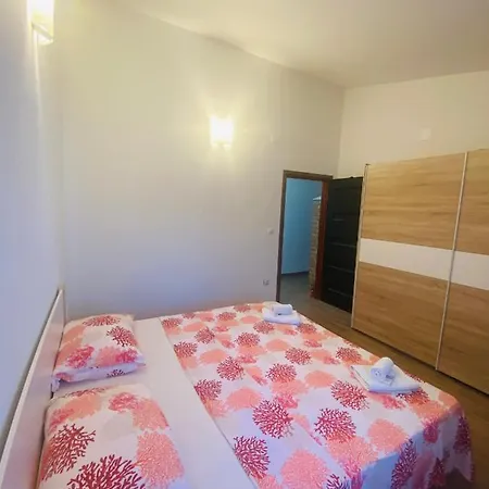 아파트 Apartman Janja 스타리그라드 파클레니차